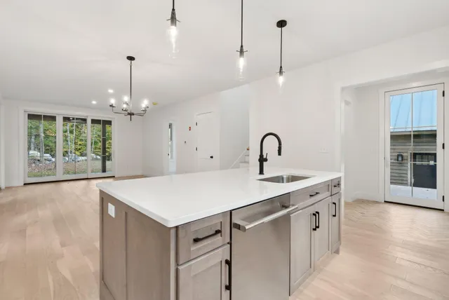 $1,190,000 | 11 Camp Loop Lane, Bridgton, ME 04009