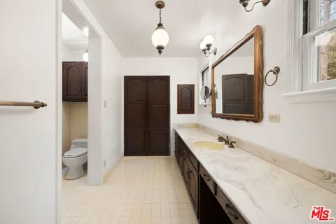 $7,295,000 | 1150 Stone Canyon Road, Los Angeles, CA 90077