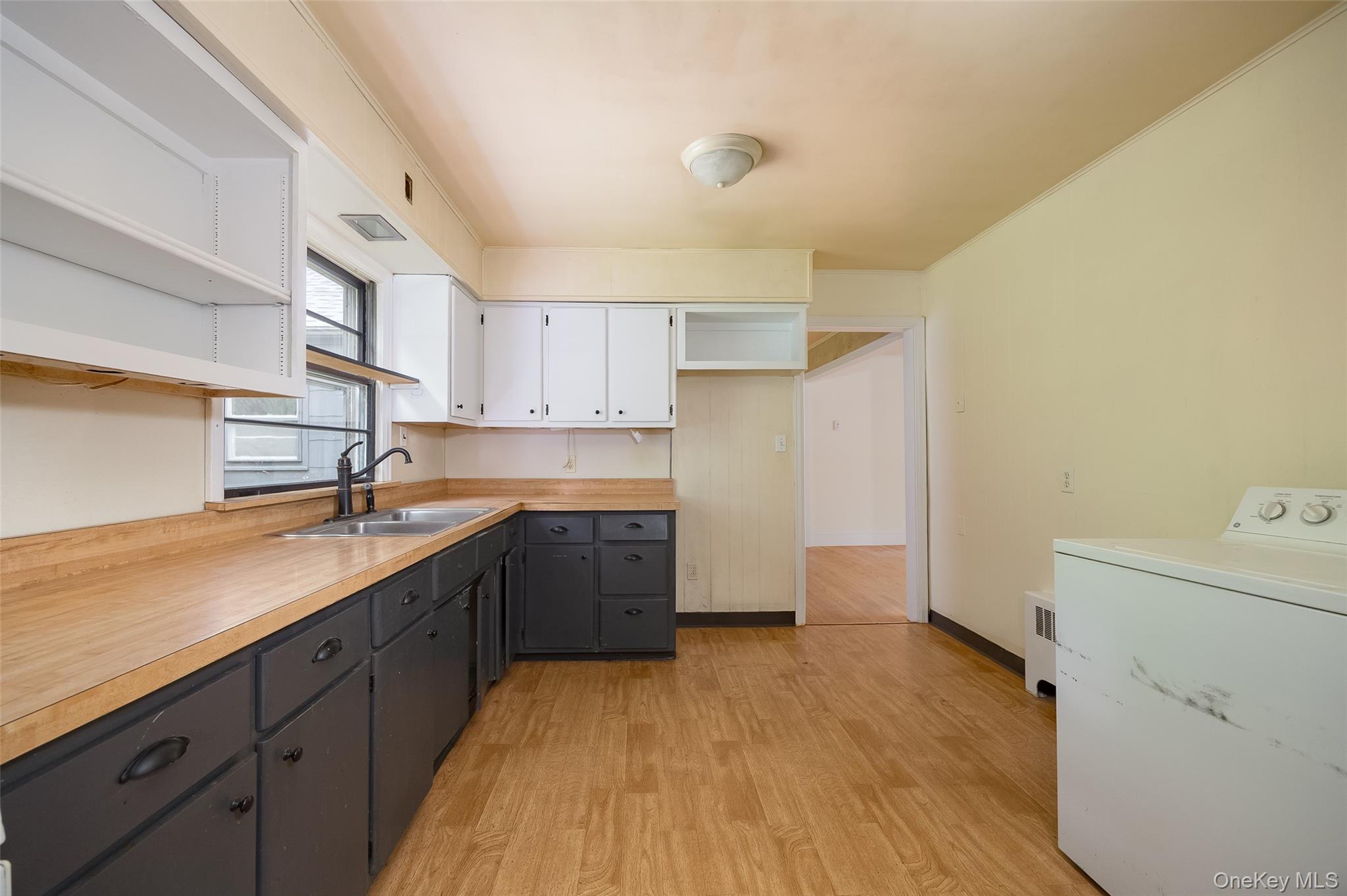 166 Vassar Road Poughkeepsie, NY 12603 - Photo 8 of 24