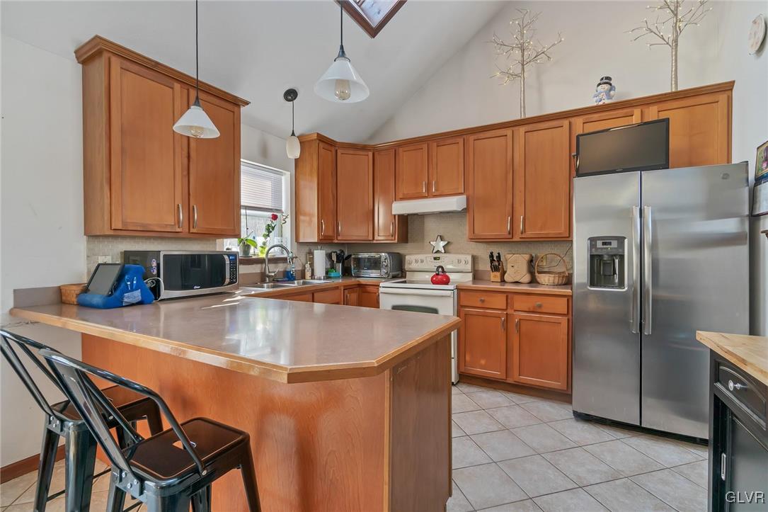 232 Cherry Lane Road Bartonsville, PA 18321 - Photo 12 of 50 Kitchen
