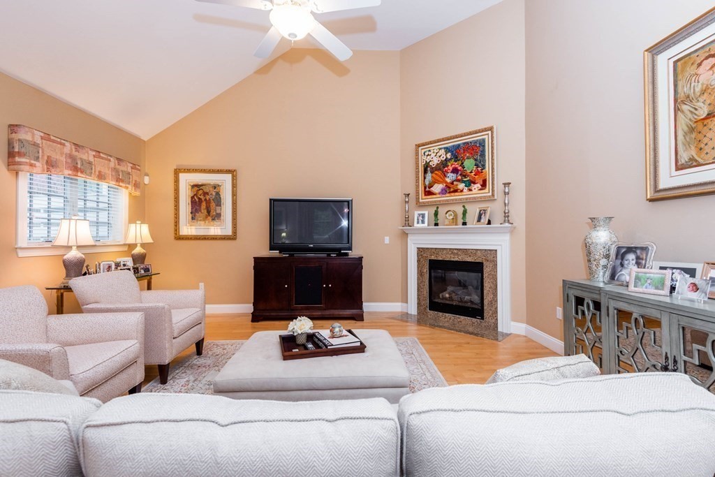 23 Country Club Lane, Unit 23 Middleton, MA 01949 - Photo 19 of 42