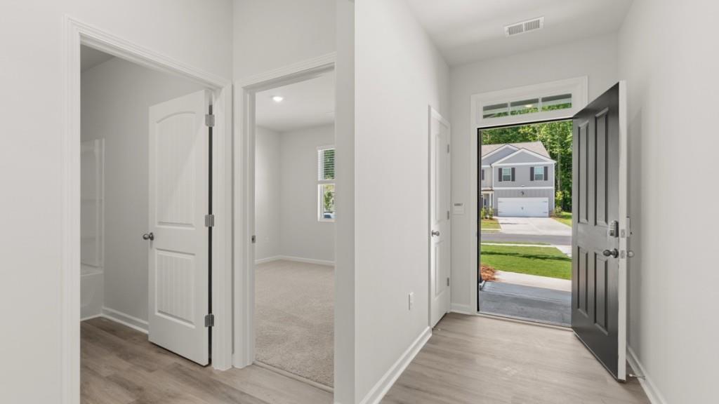 2999 Daxton Lane Gainesville, GA 30507 - Photo 3 of 31