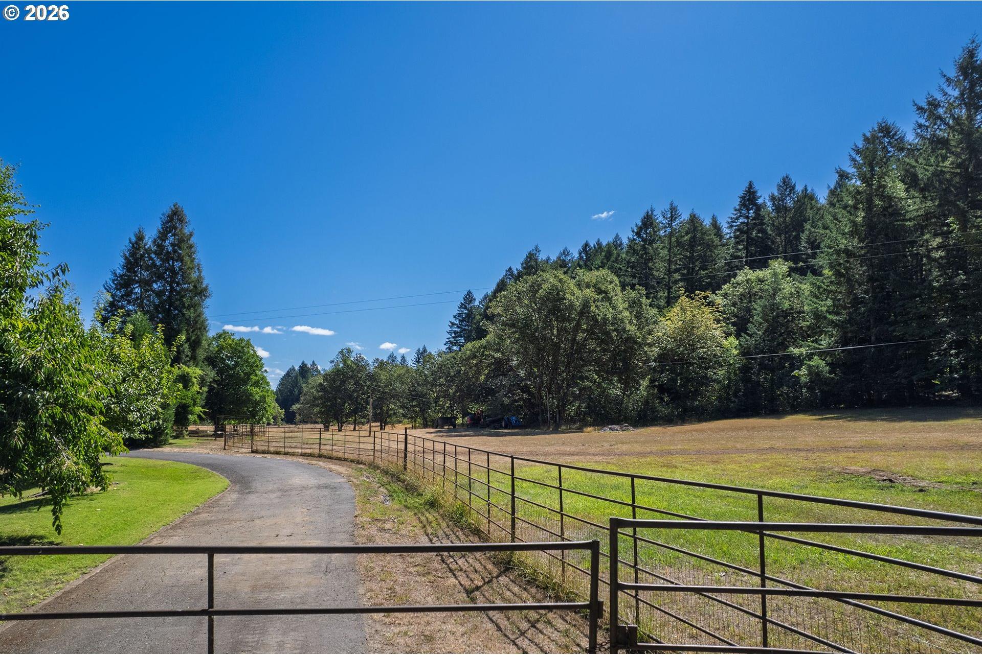 604 Woodruff Road Roseburg, OR 97471 - Photo 4 of 48 Gallery Image 4