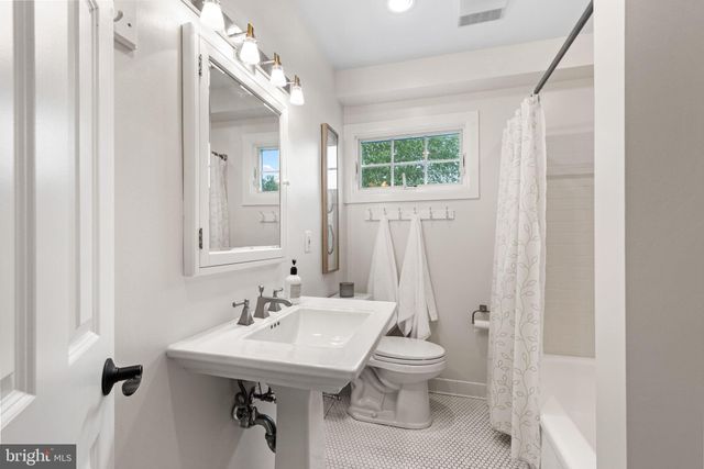 $1,800,000 | 116 West Mason Avenue, Alexandria, VA 22301