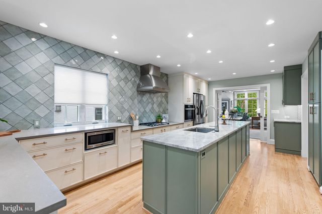 $1,800,000 | 116 West Mason Avenue, Alexandria, VA 22301