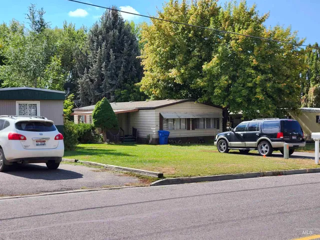 $399,000 | 131-141 10th Avenue East, Jerome, ID 83338