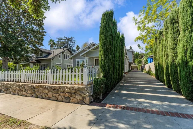 $799,000 | 619 North Wilson Avenue, Unit A, Pasadena, CA 91106