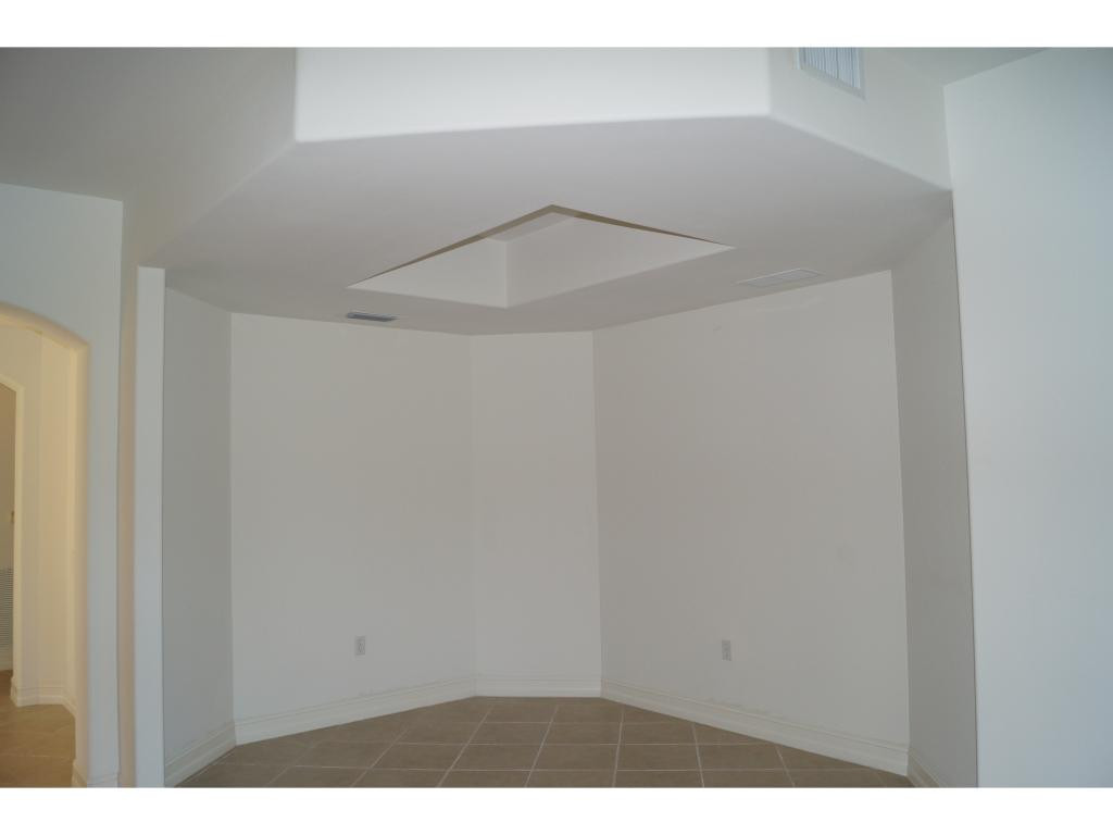 1286 Rialto Way, Unit 102 Naples, FL 34114 - Photo 3 of 17 Dining Area
