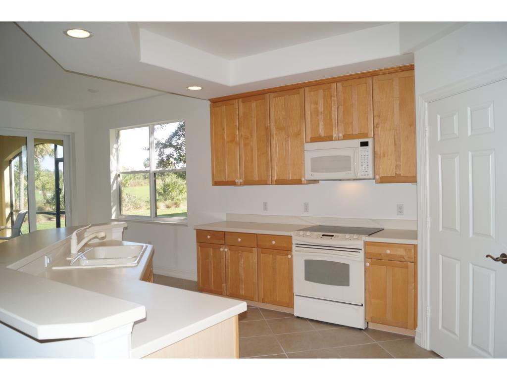 1286 Rialto Way, Unit 102 Naples, FL 34114 - Photo 6 of 17 Photo 6