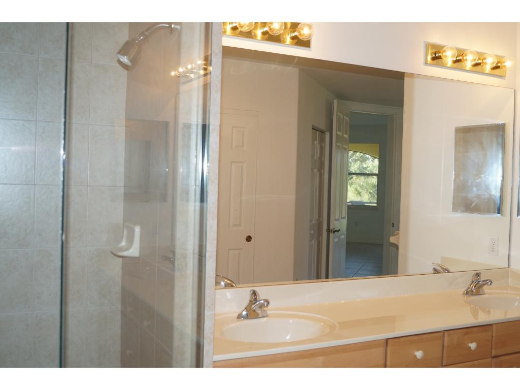 1286 Rialto Way, Unit 102 Naples, FL 34114 - Photo 10 of 17 Dual Sinks