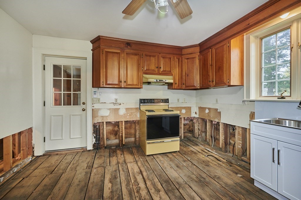 430 Colrain Road Greenfield, MA 01301 - Photo 17 of 42 Gallery Image 17