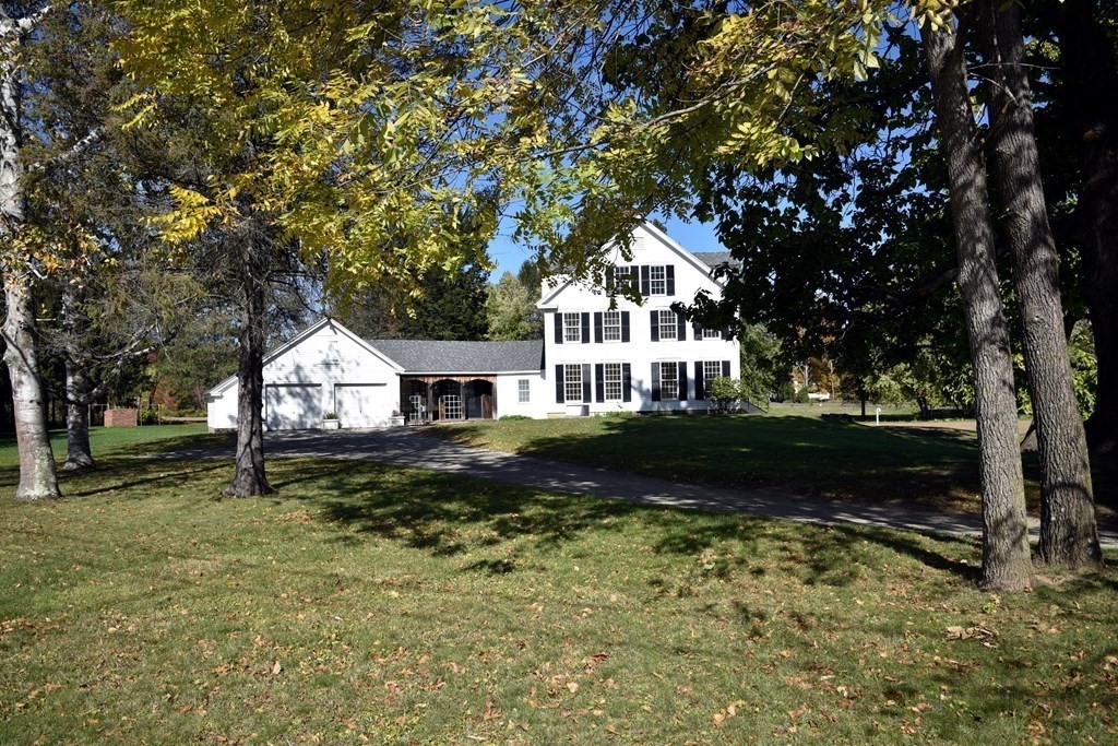 430 Colrain Road Greenfield, MA 01301 - Photo 3 of 42 Gallery Image 3