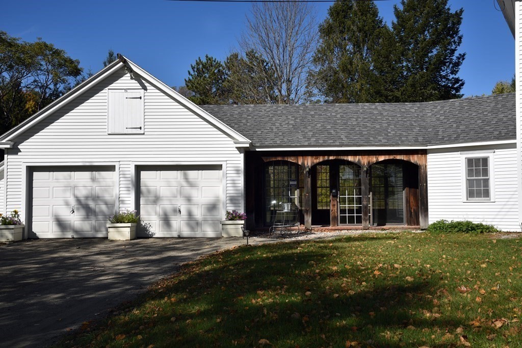 430 Colrain Road Greenfield, MA 01301 - Photo 4 of 42 Gallery Image 4