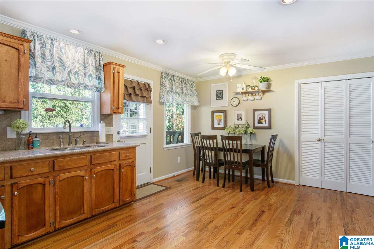 6211 Manchester Circle Pelham, AL 35124 - Photo 6 of 32