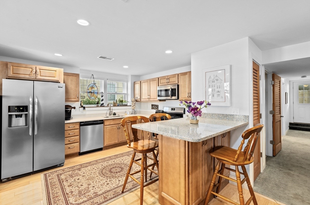 92 Marion Road Scituate, MA 02066 - Photo 3 of 9 Gallery Image 3