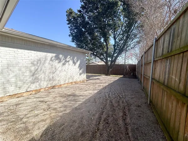 $2,545 | 3016 Oakridge Drive, Bedford, TX 76021