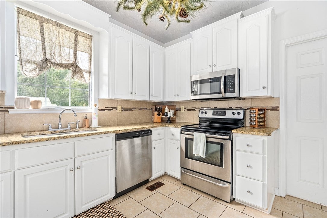110 Pear Tree Road Auburn, AL 36830 - Photo 5 of 23 Gallery Image 5