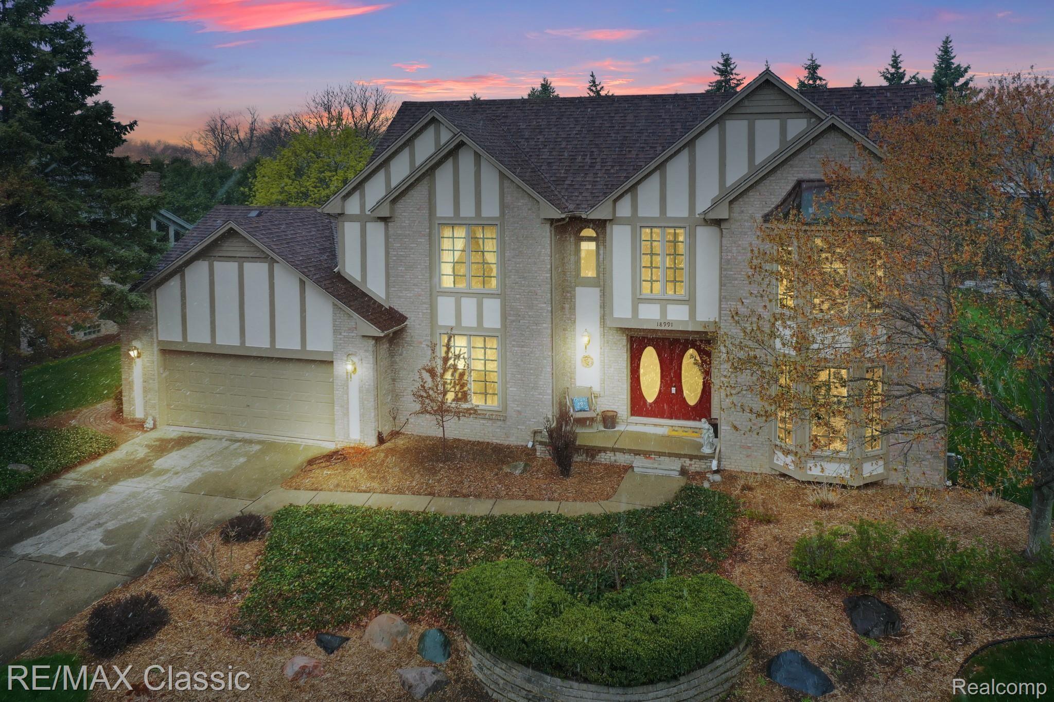 18991 Van Road Livonia, MI 48152 - Photo 1 of 47 18991 Van Road - Livonia Tudor
