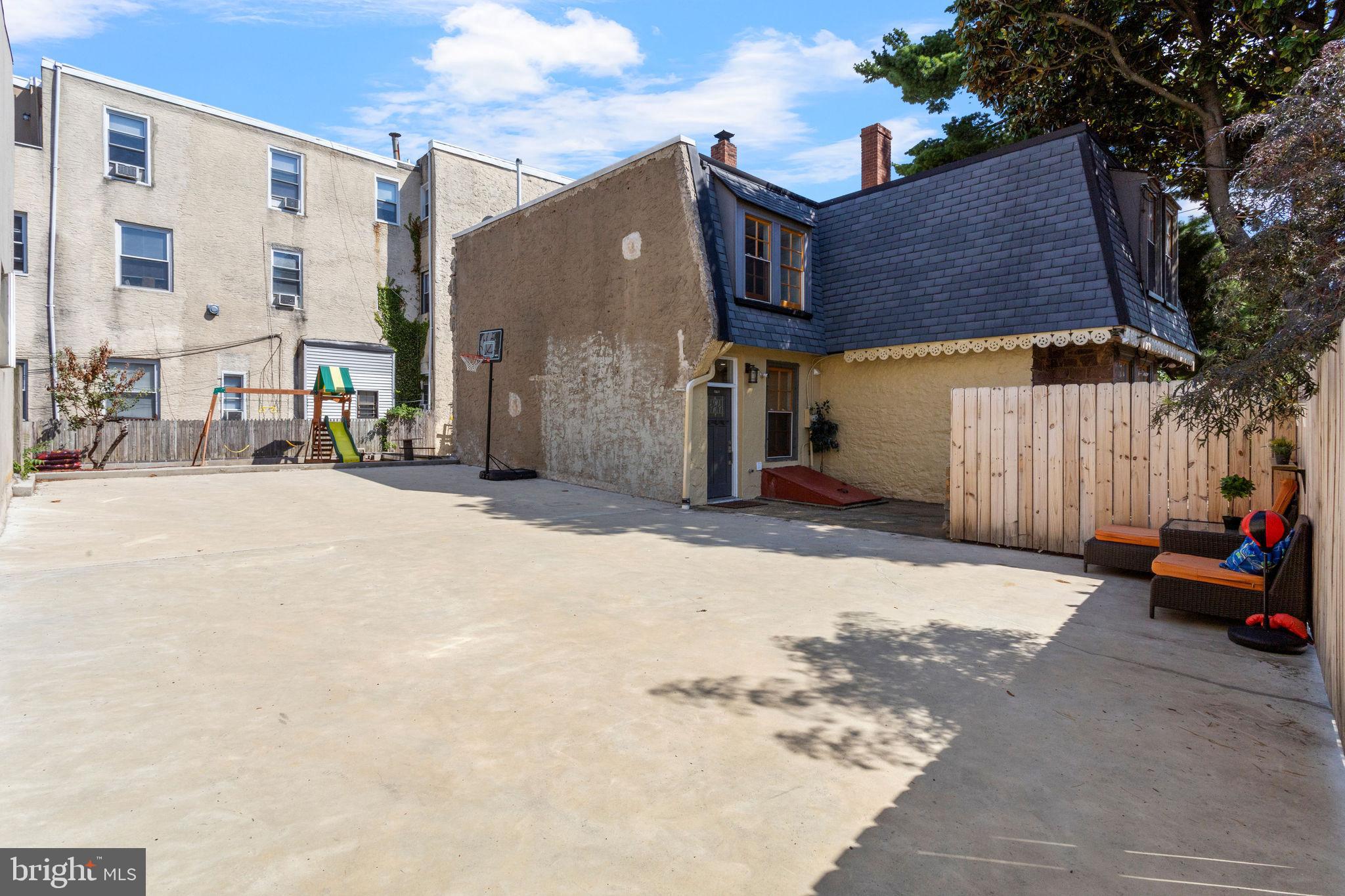 3301 Hamilton Street Philadelphia, PA 19104 - Photo 8 of 49