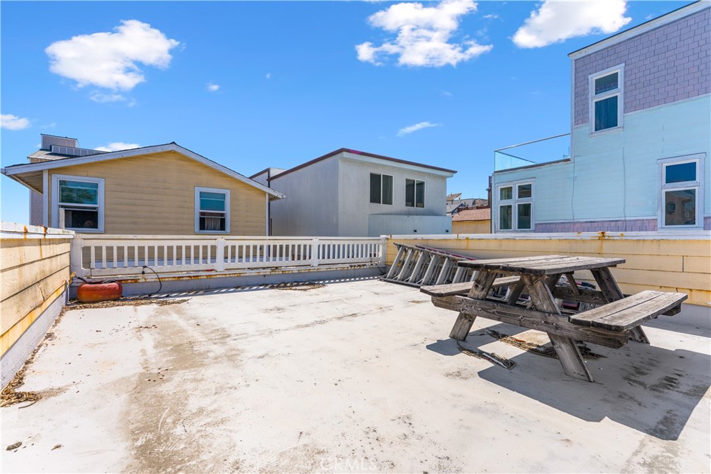 53 B Surfside Avenue Surfside, CA 90743 - Photo 16 of 42 Rooftop Balcony Above Detached Garage
