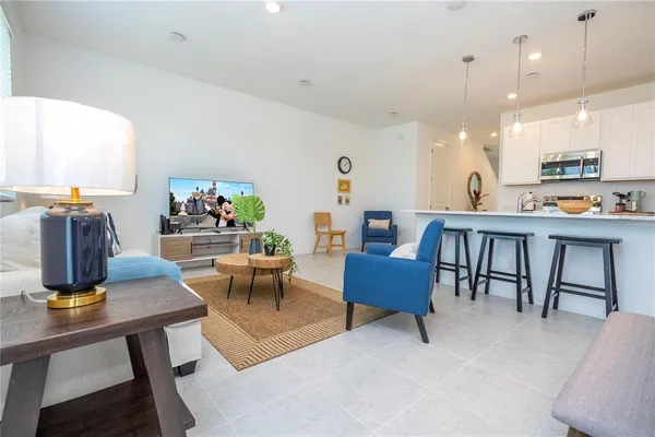 $2,400 | 686 Longboat Drive, Davenport, FL 33896