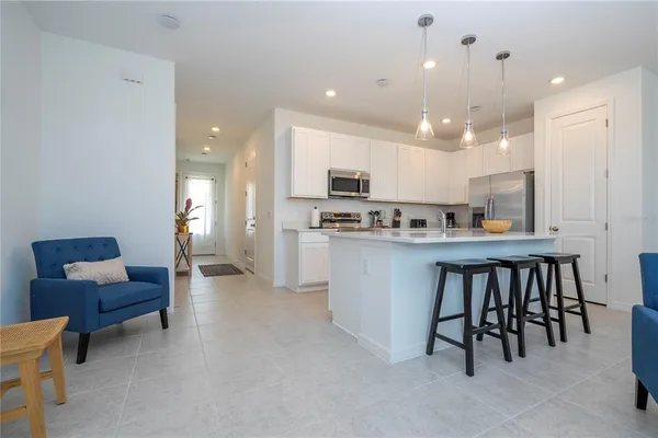 $2,400 | 686 Longboat Drive, Davenport, FL 33896