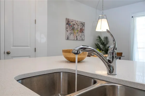 $2,400 | 686 Longboat Drive, Davenport, FL 33896