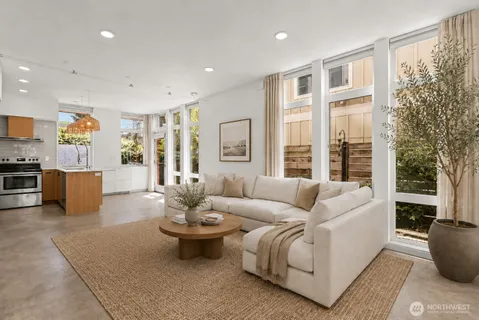 $600,000 | 6612 Corson Avenue South, Unit C, Seattle, WA 98108