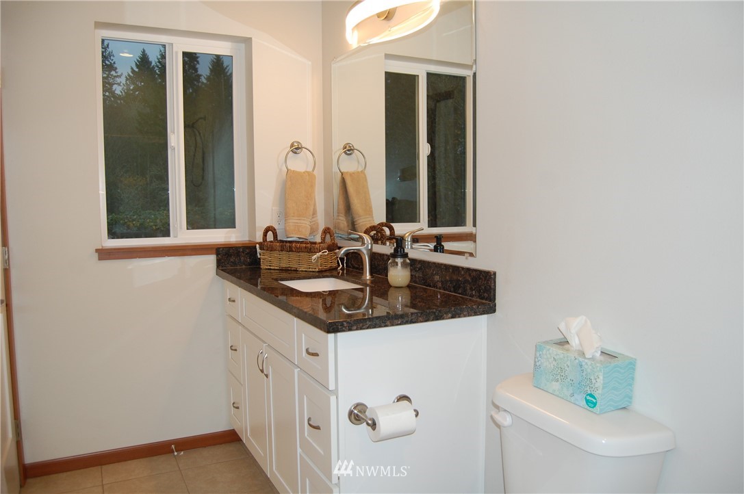 1487 Retsil Road Southeast Port Orchard, WA 98366 - Photo 11 of 20 Gallery Image 11
