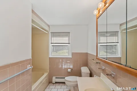 $435,000 | 5 Harbor Ridge Road, Danbury, CT 06811