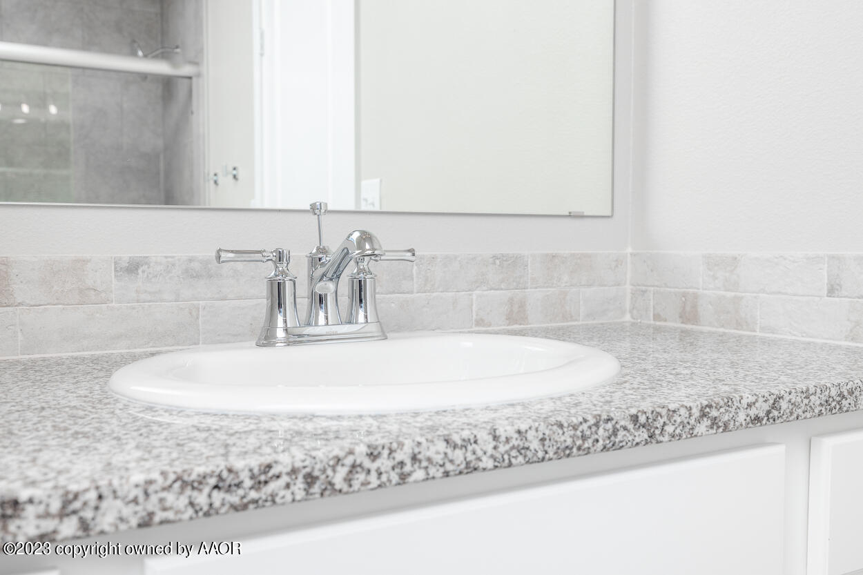 1841 Lullwater Road Amarillo, TX 79118 - Photo 15 of 22 Master Bath