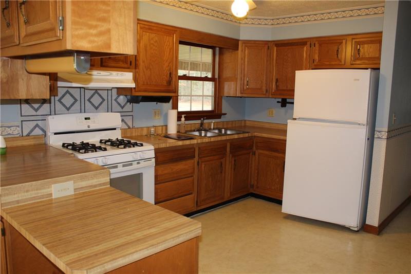 335 Stepping Stone Road Somerset, PA 15501 - Photo 11 of 21 Gallery Image 11