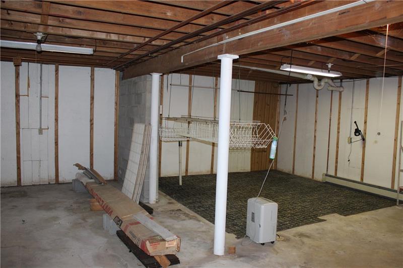 335 Stepping Stone Road Somerset, PA 15501 - Photo 19 of 21 Gallery Image 19