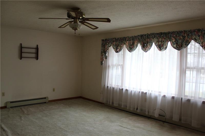 335 Stepping Stone Road Somerset, PA 15501 - Photo 5 of 21 Gallery Image 5