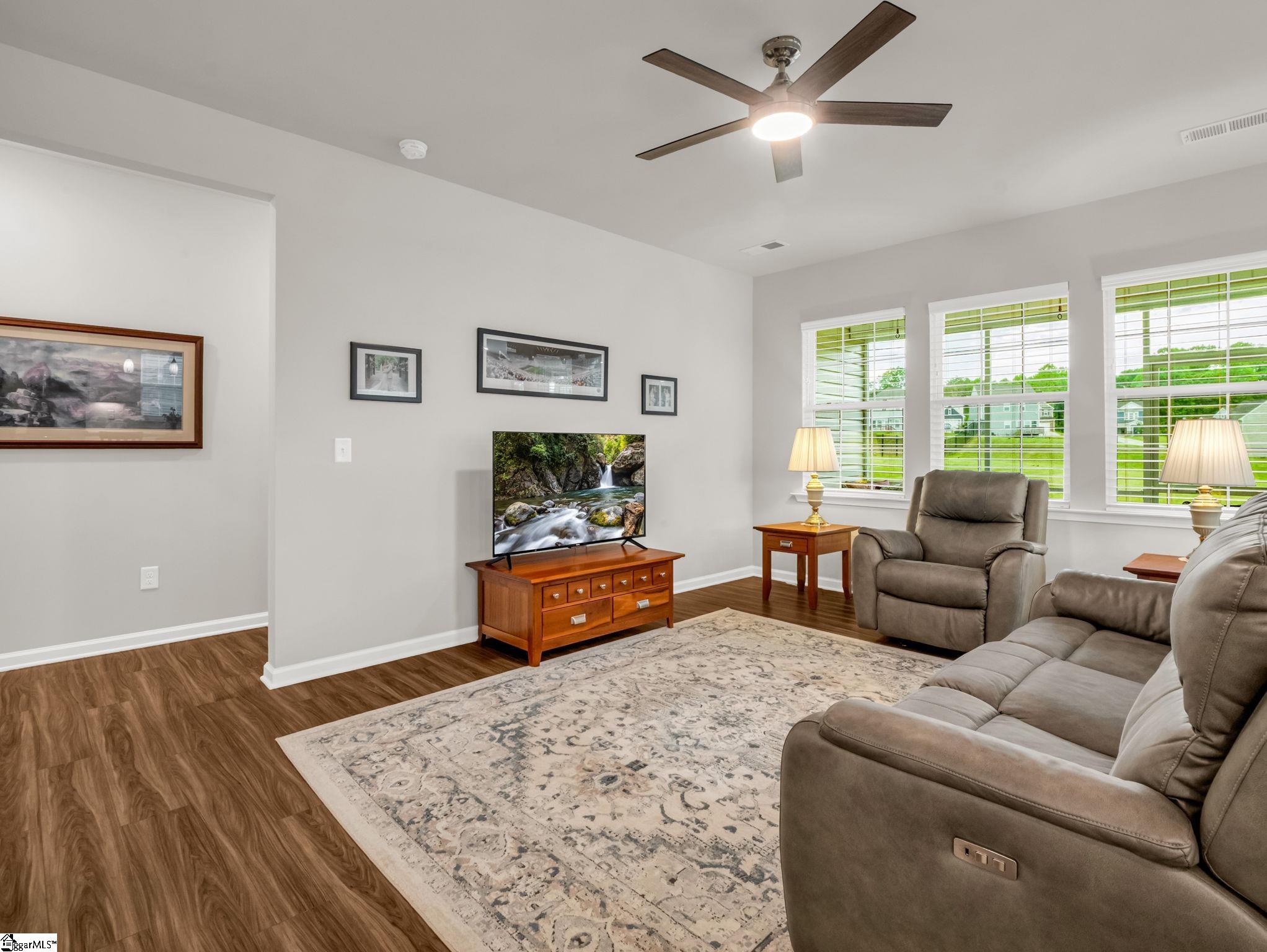 595 New Cut Road Spartanburg, SC 29301 - Photo 8 of 34