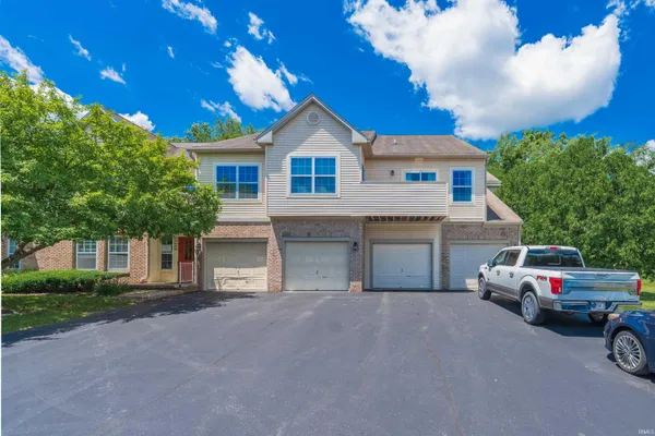$199,900 | 3705 East Barrington Drive, Unit 206, Bloomington, IN 47408