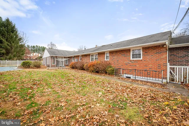 a house view with a garden space