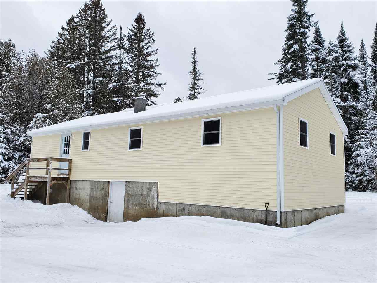 2048 Old County Road Peacham, VT 05821 - Photo 2 of 37