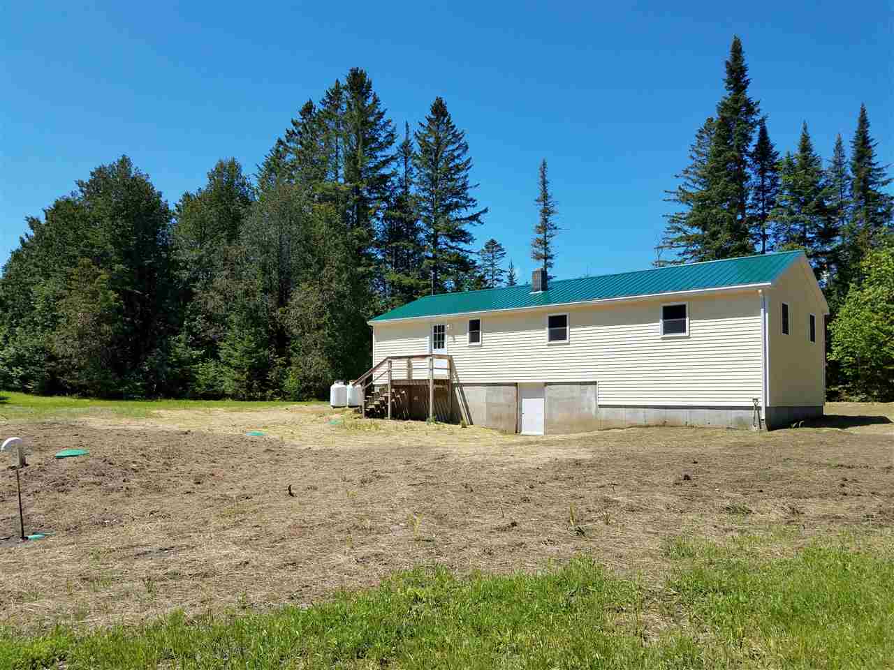 2048 Old County Road Peacham, VT 05821 - Photo 33 of 37