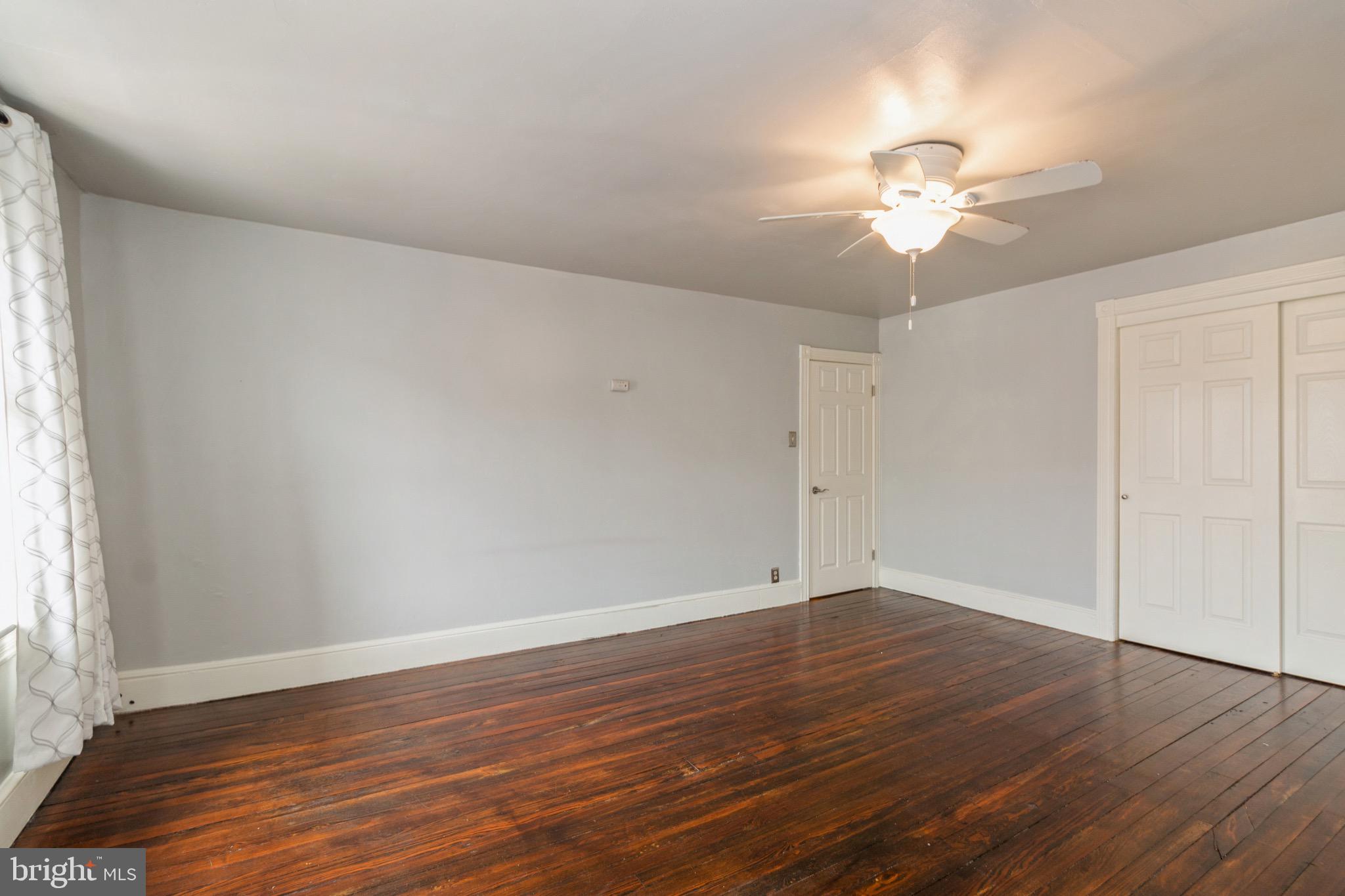 25 Pine Street Mount Holly, NJ 08060 - Photo 11 of 23