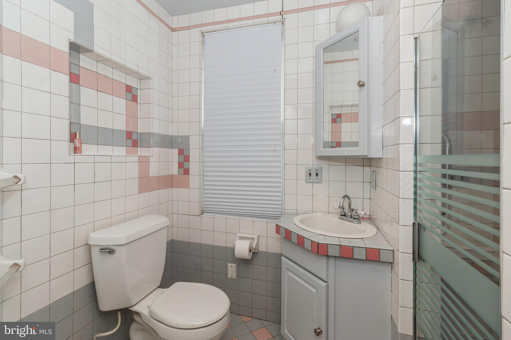 25 Pine Street Mount Holly, NJ 08060 - Photo 16 of 23