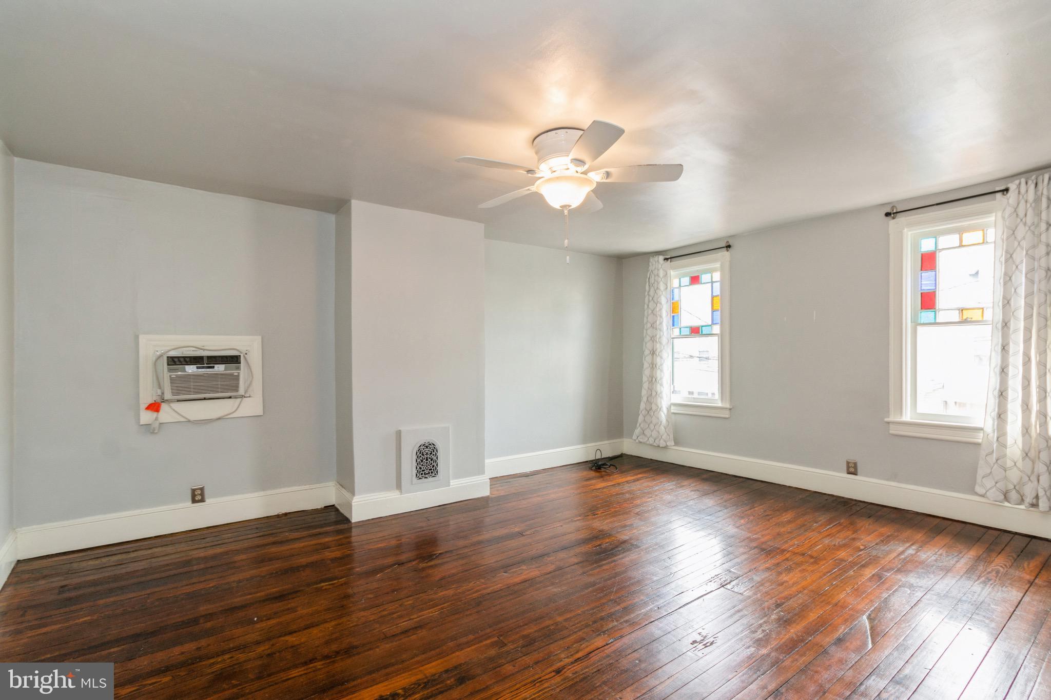 25 Pine Street Mount Holly, NJ 08060 - Photo 10 of 23