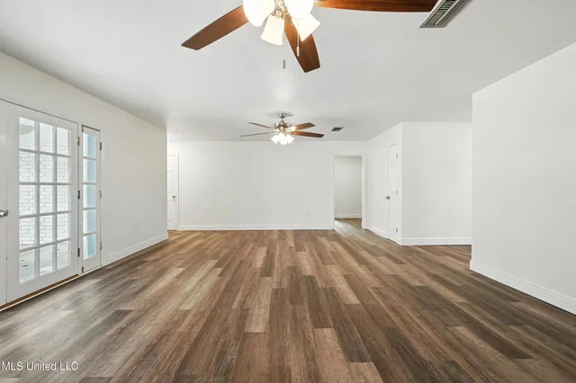 $340,000 | 611 East Lakeshore Drive, Carriere, MS 39426