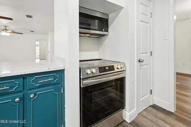 $340,000 | 611 East Lakeshore Drive, Carriere, MS 39426