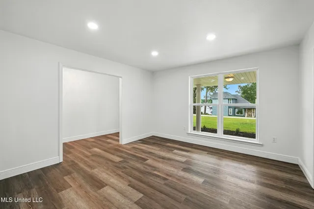 $340,000 | 611 East Lakeshore Drive, Carriere, MS 39426