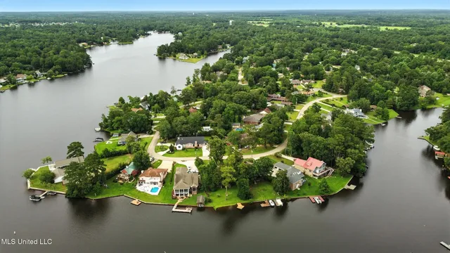 $340,000 | 611 East Lakeshore Drive, Carriere, MS 39426