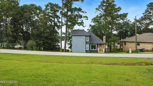 $340,000 | 611 East Lakeshore Drive, Carriere, MS 39426