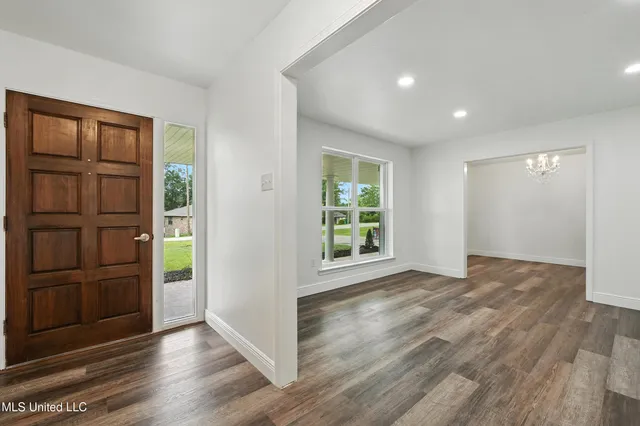 $340,000 | 611 East Lakeshore Drive, Carriere, MS 39426