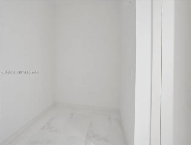 $5,950,000 | 300 Biscayne Blvd Way, Unit 3704C, Miami, FL 33131