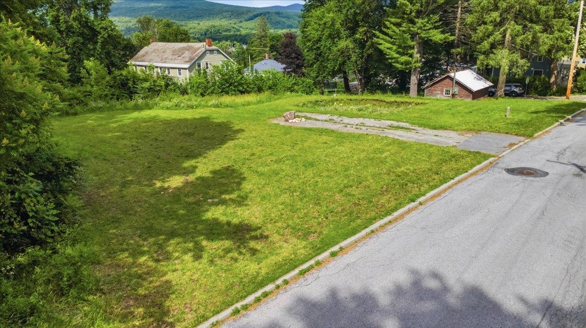 236-240 Grandview Street Bennington, VT 05201 - Photo 5 of 14